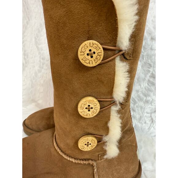 UGG Australia Bailey Triple Button Snow Boots Brown Leather Fluffy Tall Size 6 - Picture 2 of 14